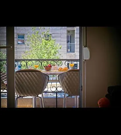 Monaco Apartment *