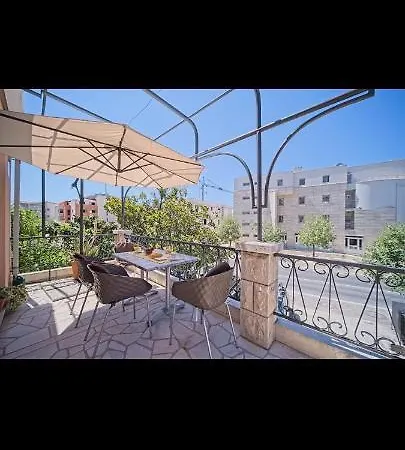 Monaco Apartment *